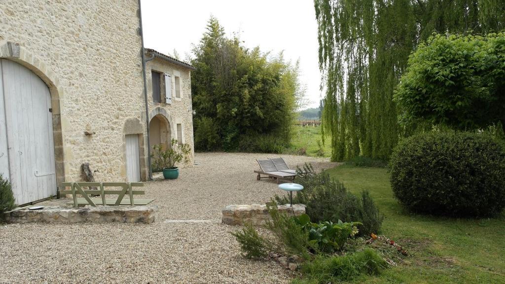 فندق Les Foucauds Saint-Quentin-de-Caplong المظهر الخارجي الصورة